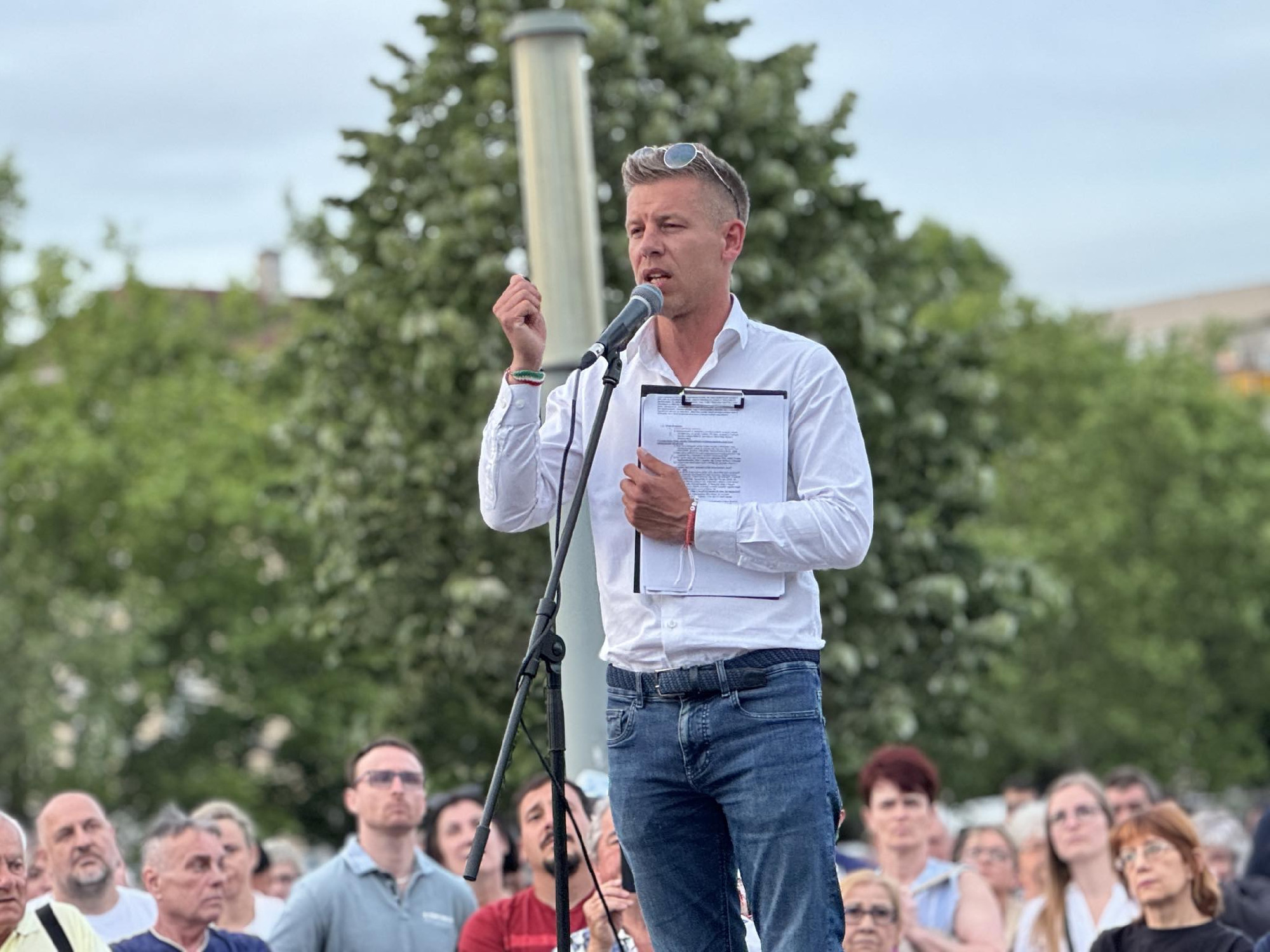 Magyar Péter Hajdúszoboszlón: mindenhonnan visznek földet a június 8-i budapesti tüntetésre